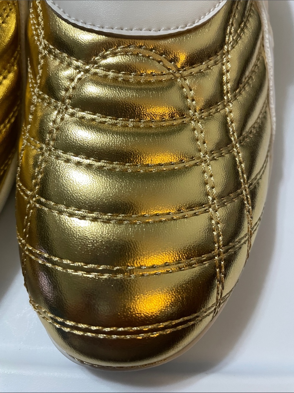 Cape Robbin Gold & white Vulay round toe Women's Athletic Sneakers NWT Sz. 9 - Picture 6 of 13